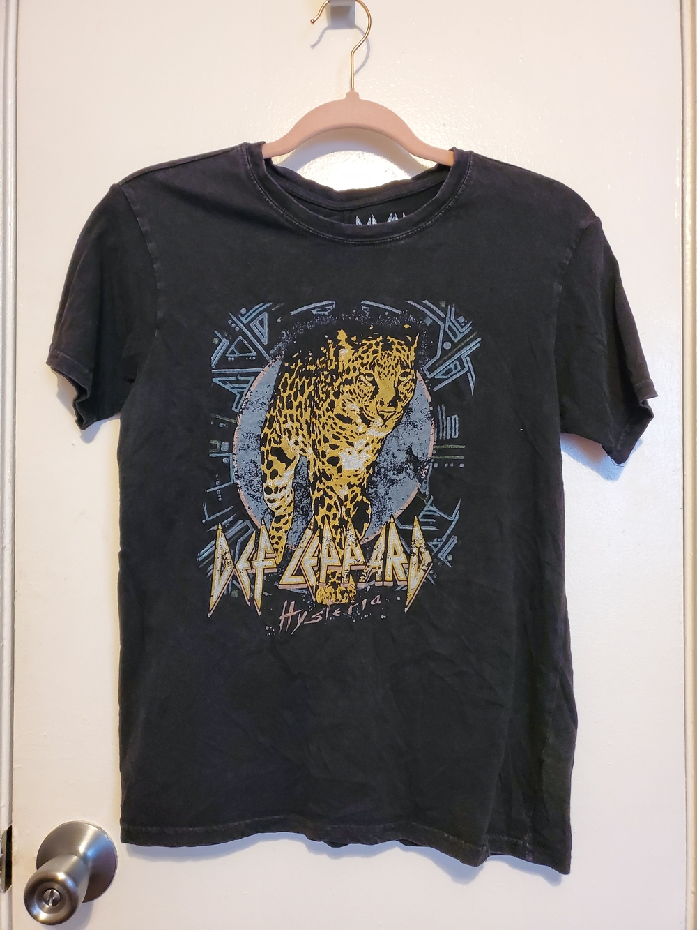 Def Leopard Cheetah Graphic Tee - Black with Yellow Leopard
